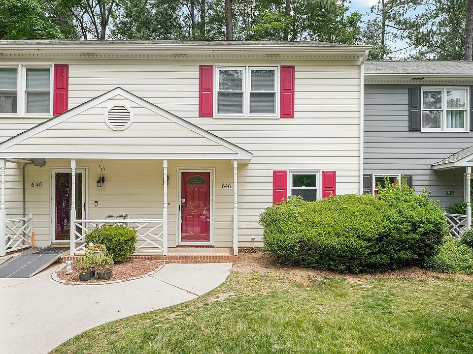646 Middleton Ave