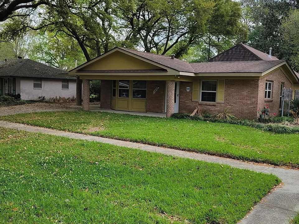 2nd image of 1767 McQuaid Dr