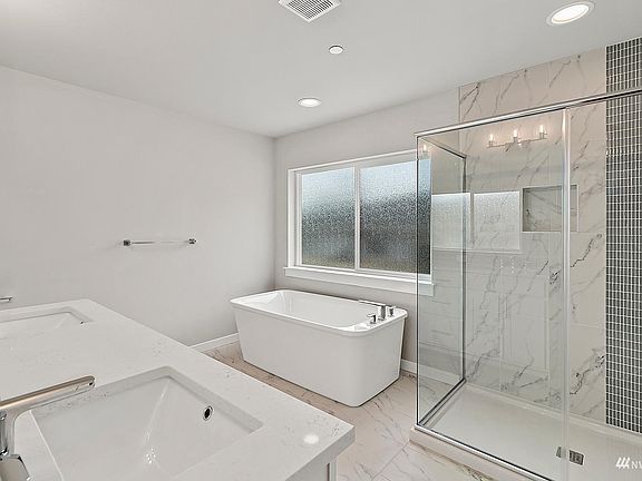 4th image of 2001 85th Avenue Ct E
