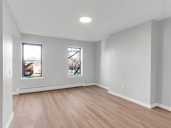 5th image of 10 S Miller St #10