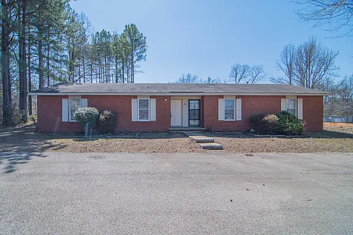 705 June Dr Photo 1