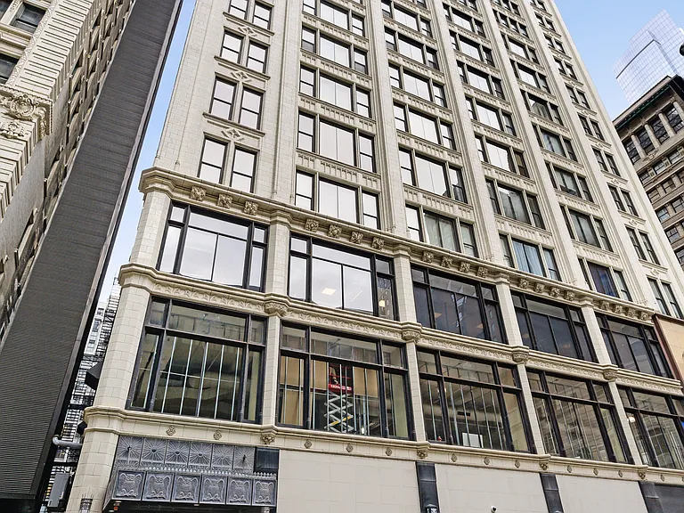 8 W Monroe St #1010 — Photo 10