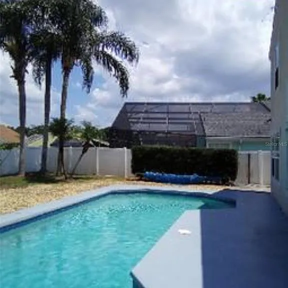 2411 Berkshire Ct — Photo 23
