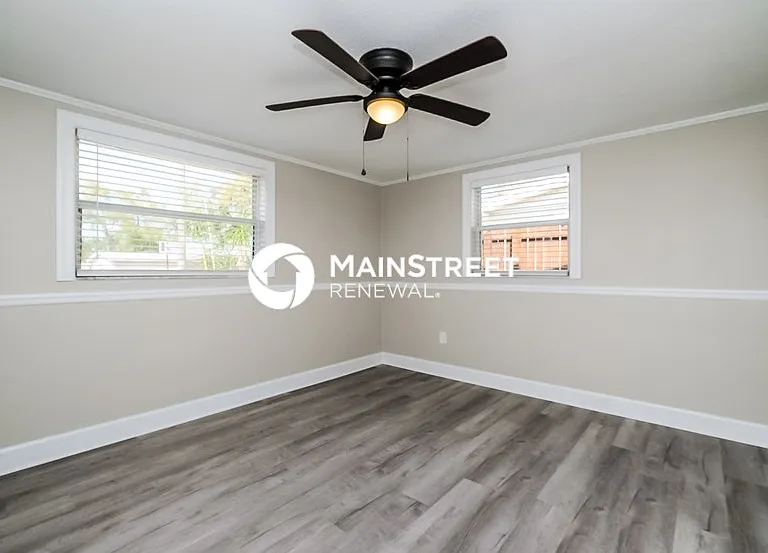 12906 Kings Manor Ave — Photo 7