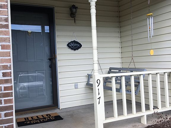 2nd image of 917 Chip Cove Ln