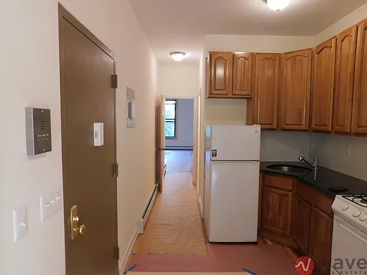 Rented by Wave Real Estate Group | media 24