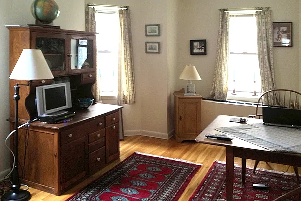 Rented by Jan Reynolds Real Estate | media 21