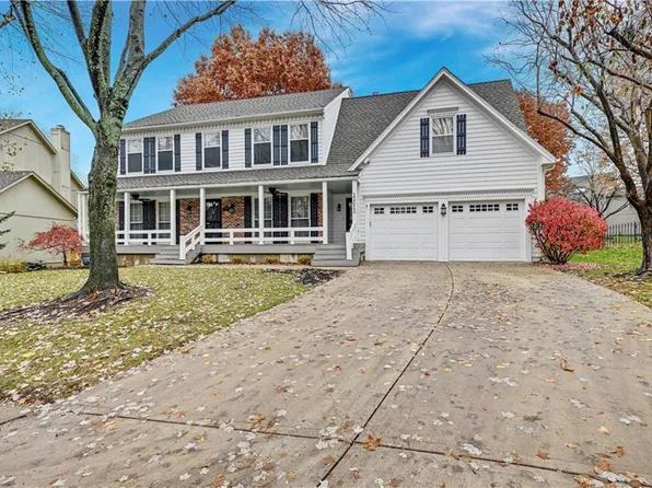 13013 Ash St, Leawood, KS 66209
