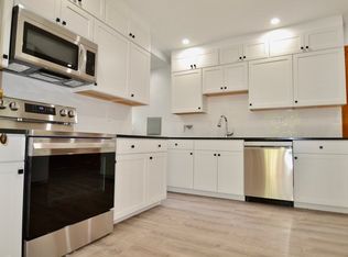 145 Cypress St #145, Newton Center, MA 02459