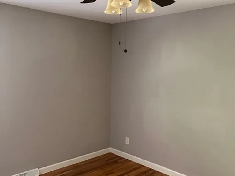1502 Lafayette Ct — Photo 10