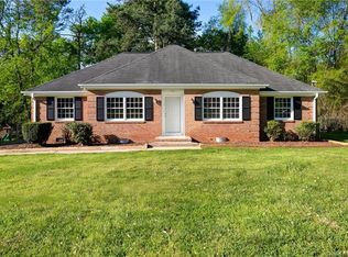 7011 Glenmoor Dr, Charlotte, NC 28214