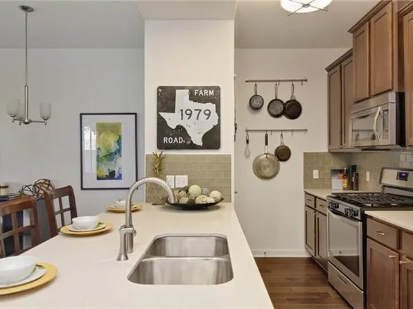 8933 Parker Ranch Cir #B, Austin, TX 78748