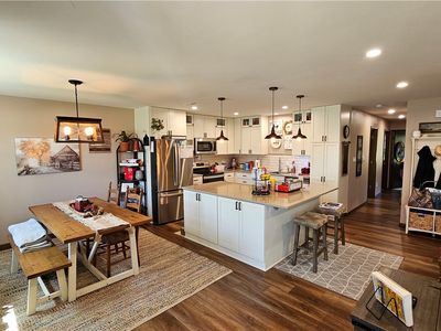 1260 49th St Unit 2, West Des Moines, IA, 50266