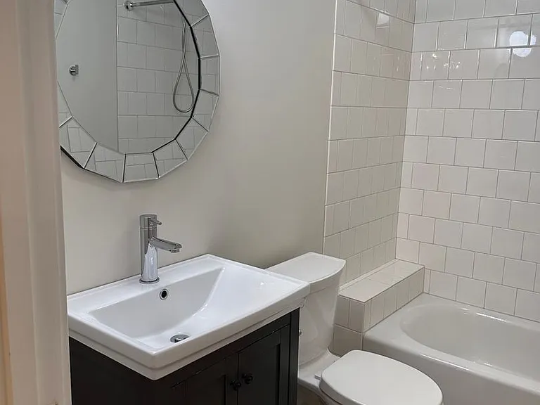 2484 Alder St — Photo 29