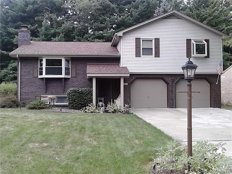 1st image of 1357 Royal Park Blvd