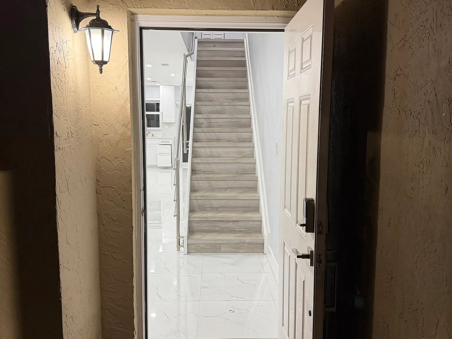 2 bed, 2.5 bath, 1100 sqft, $2,950 — Photo 2
