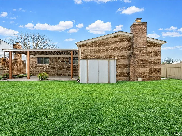 39327 Timberlane Dr — Photo 4