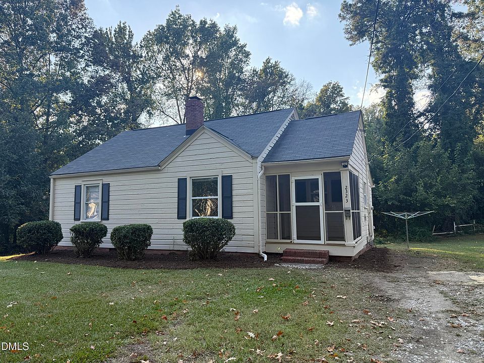 1st image of 2323 Farthing St