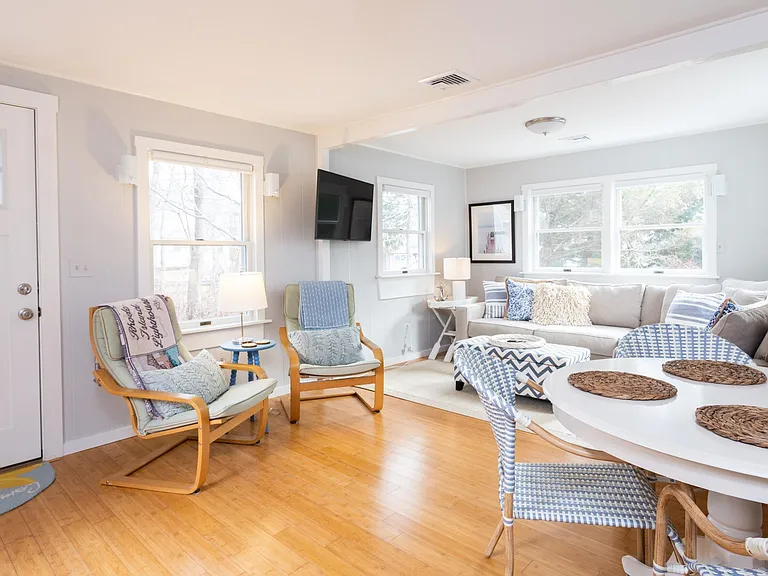 44 Lafayette Ave — Photo 9