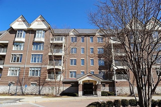 1st image of 425 Village Grn Unit 309