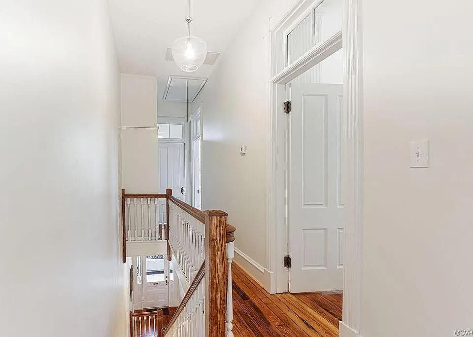 1st image of 211 N Plum St