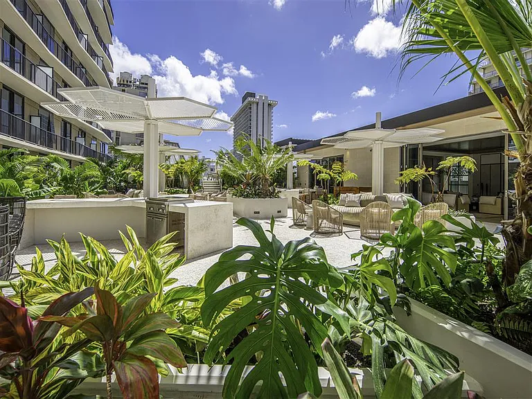 Lilia Waikiki — Photo 10