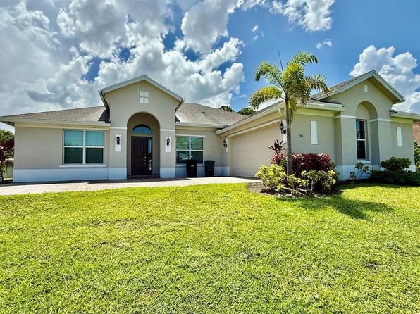 293 SW Ridgecrest Dr