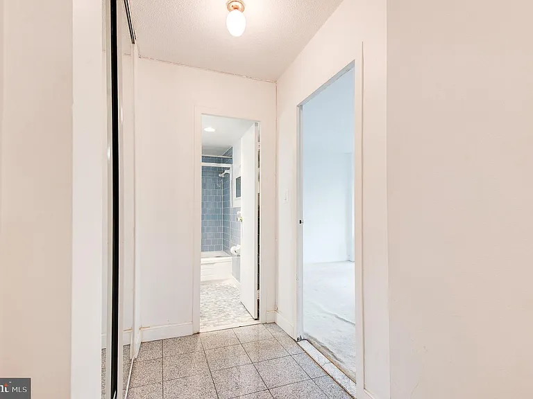 1301 S Arlington Ridge Rd #310 — Photo 26