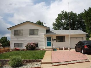 9 Bruce Ln, Pueblo, CO 81001
