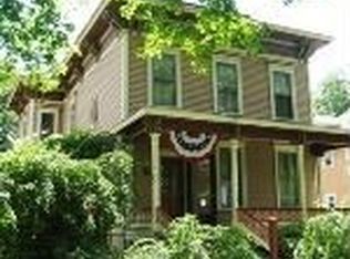 312 Somonauk St, Sycamore, IL 60178