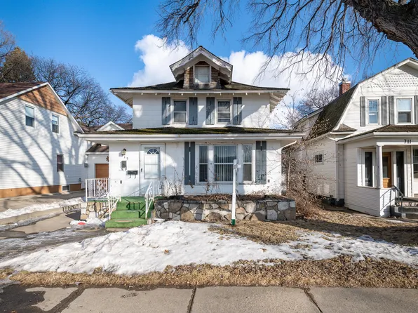715 N 9th St, Bismarck, ND 58501