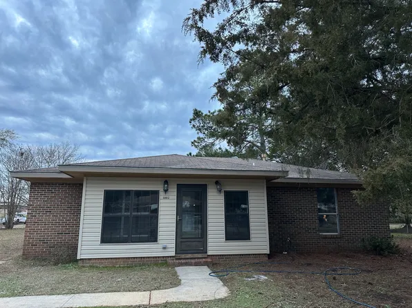 1002 Snowden Dr, Andalusia, AL 36420