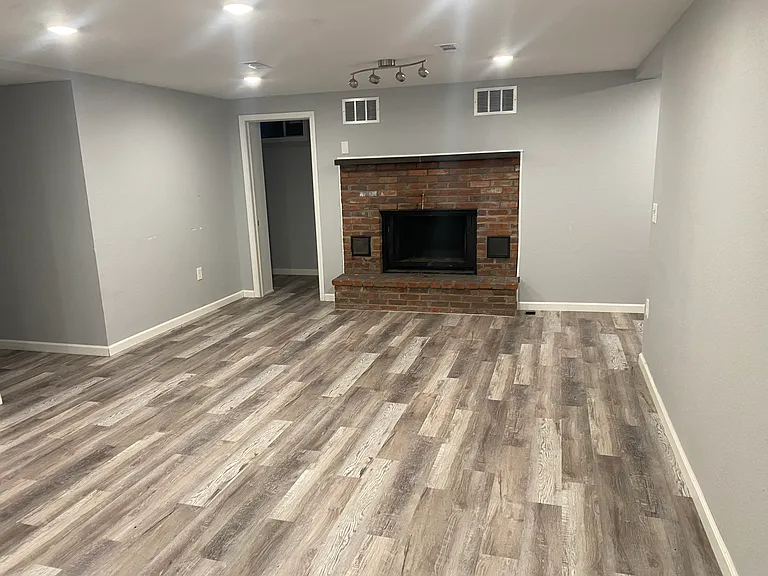 6863 Anderson Ave — Photo 34