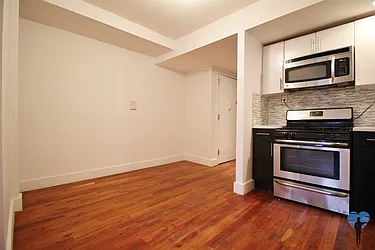 Rented by Next Door Realty NYC