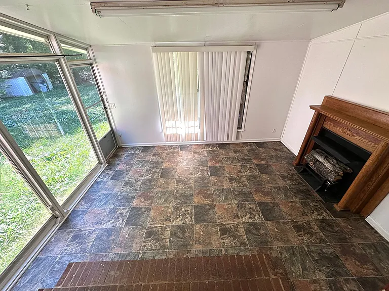 7 Johns Dr NE — Photo 3