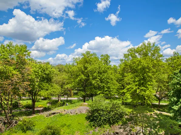 160 Central Park South image 1 of 2