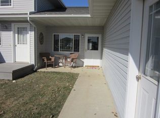 3418 10th St SW, Minot, ND 58701