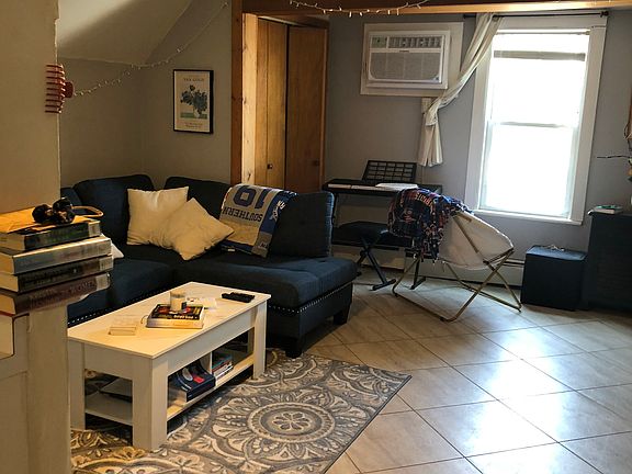 LR area with ceiling fan/led light and in wall AC