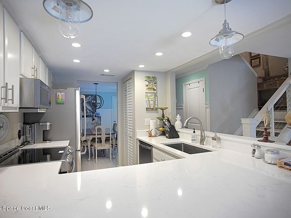 4th image of 3232 Sand Dunes Ct