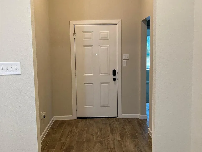 1018 Homer St — Photo 17