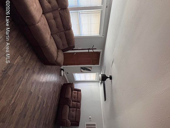 2nd image of 1813 Old Columbus Rd