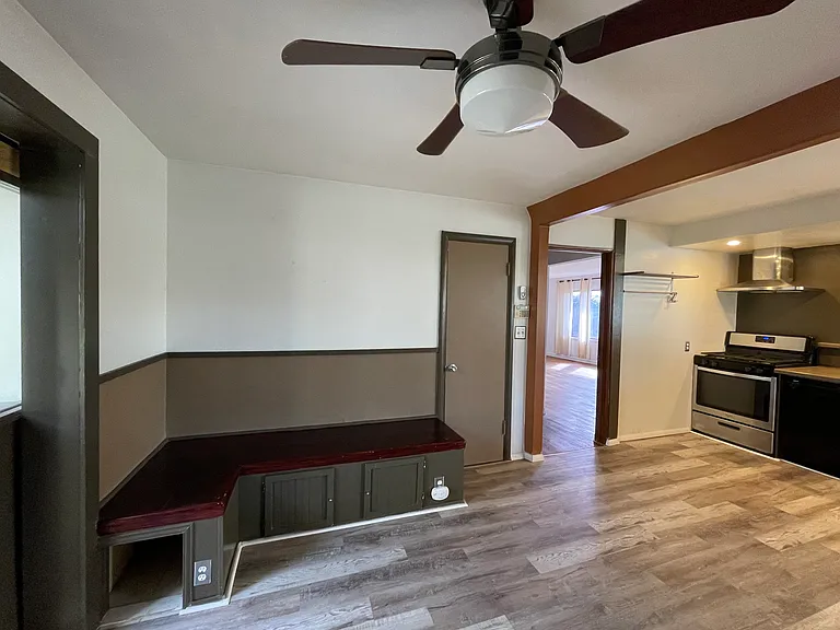 Built-in bench