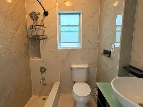 (undisclosed Address), Bronx, NY 10461