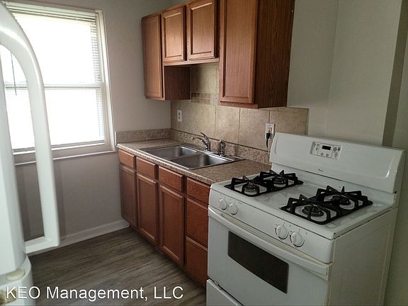 4th image of 237 E Xenia Dr #B