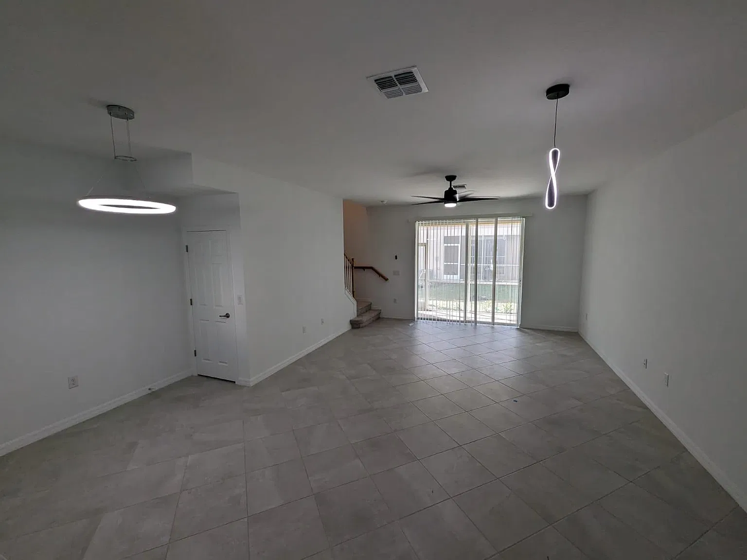 3 bed, 2.5 bath, 1879 sqft, $3,100 — Photo 3