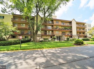 7400 Lakeview Dr #N301, Bethesda, MD 20817