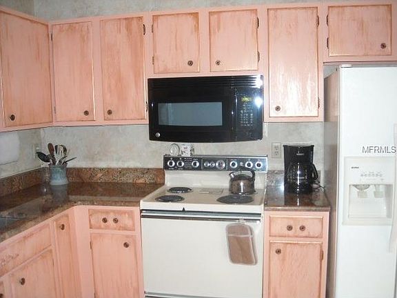 3rd image of 1637 Brookhouse Ct #142-11