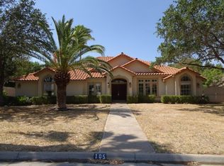 105 Cardinal Ln, Laredo, TX 78045