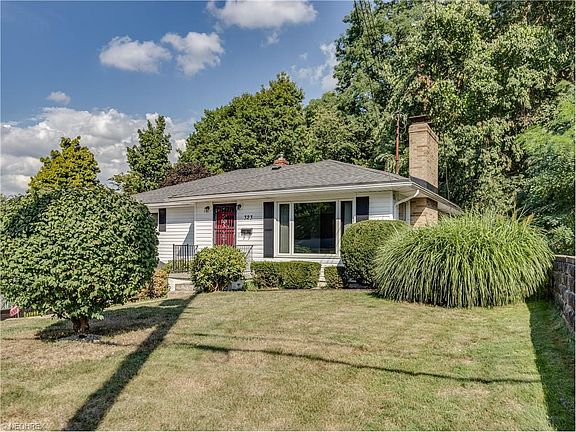 3rd image of 323 Hilbish Ave