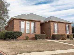 280 Brittany Chase, Fayetteville, GA